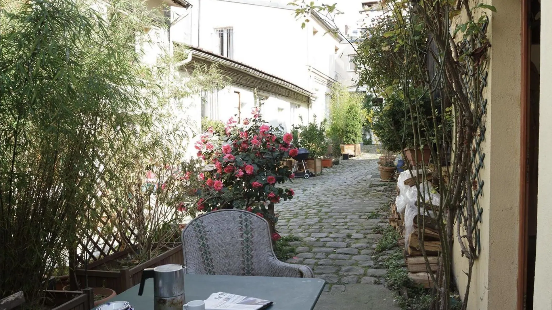Apartment Maison Sur Cour Paris France